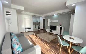 Green Deluxe Apartment Cosmopolis